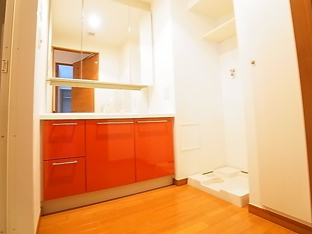 洗面設備　別タイプ部屋　参考写真です