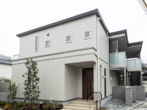 建物外観　積水ハウス施工の賃貸住宅です。