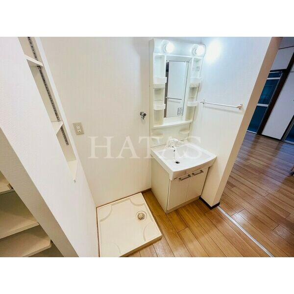 洗面設備　同物件別部屋です。