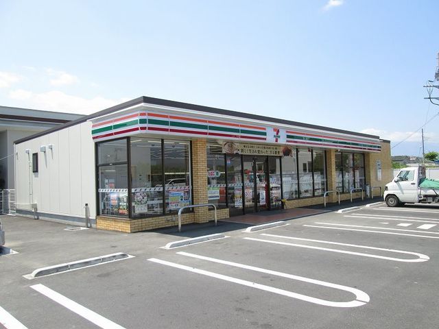 コンビニ　セブンイレブン石和店（コンビニ）まで450m