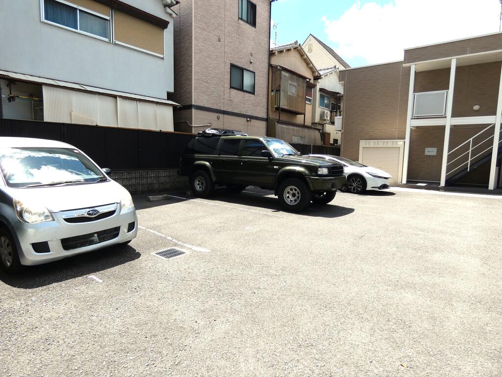 駐車場　敷地内に駐車場を完備です☆（要確認）