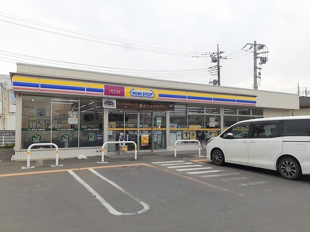 コンビニ　ミニストップ龍ヶ崎寺後店（コンビニ）まで520m
