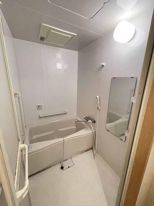 バス・シャワールーム　※同物件別部屋参考画像