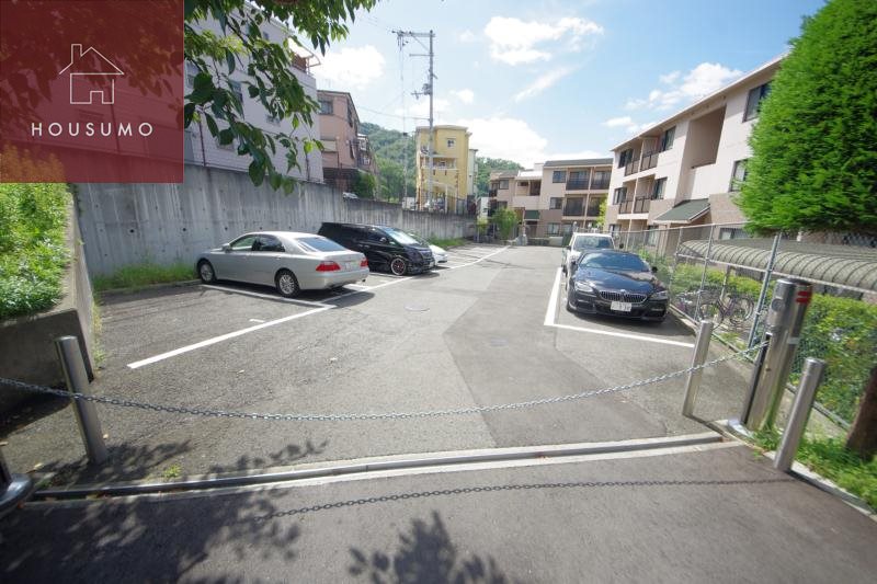 駐車場　駐車場完備です
