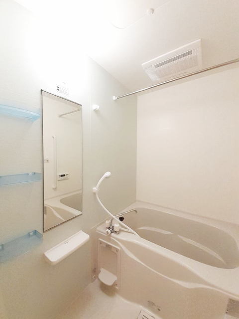 バス・シャワールーム　※別部屋のイメージ写真です。