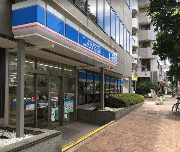 コンビニ　ローソン墨東病院東店（コンビニ）まで317m