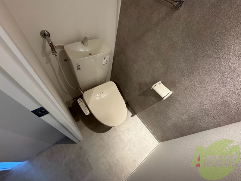 トイレ　こちらはトイレです。清潔感があり、安心して使用できます。