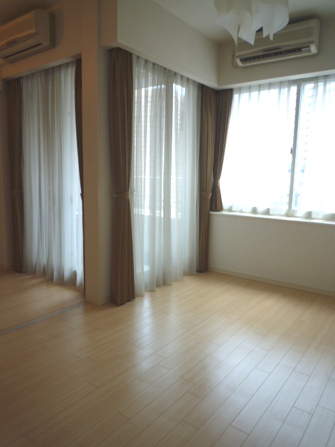 居室・リビング　居室※別部屋参考写真