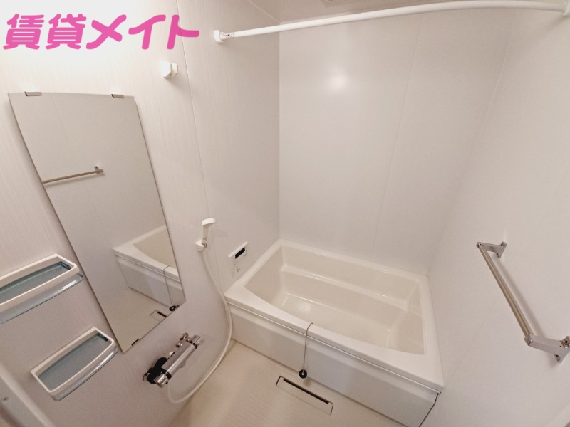 バス・シャワールーム　同型参考写真