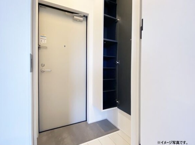 玄関　写真は同施工会社イメージ
