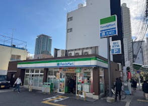 コンビニ　ファミリーマート　熊内町店（コンビニ）まで127m