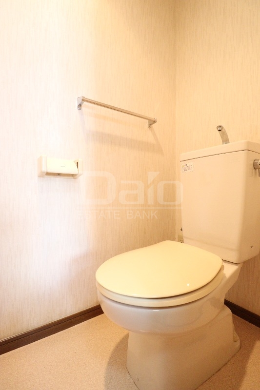 トイレ　※写真は同タイプ別部屋です