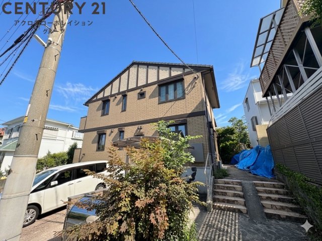 建物外観　モニター付きインターホンついてます♪