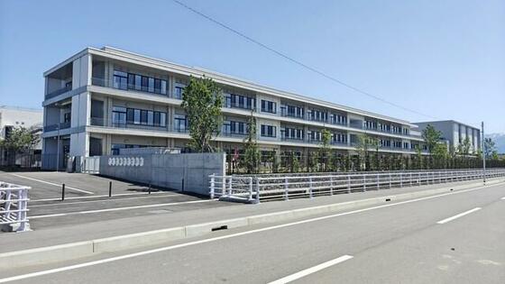 小学校　教育義務学校水橋学園（小学校）まで850m