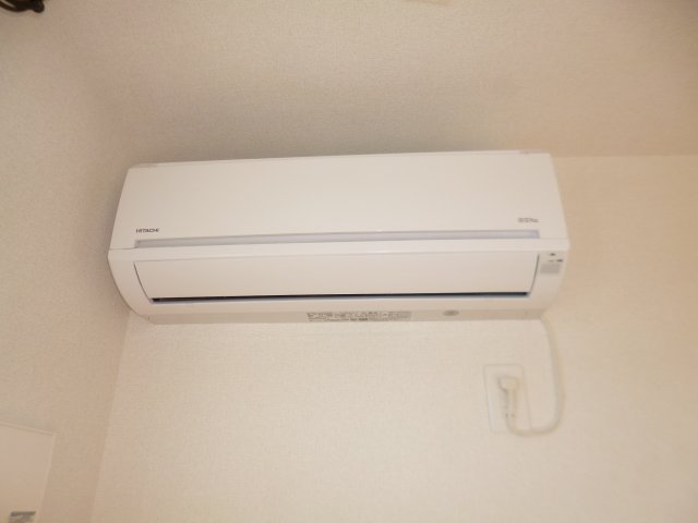その他設備　エアコン２基付