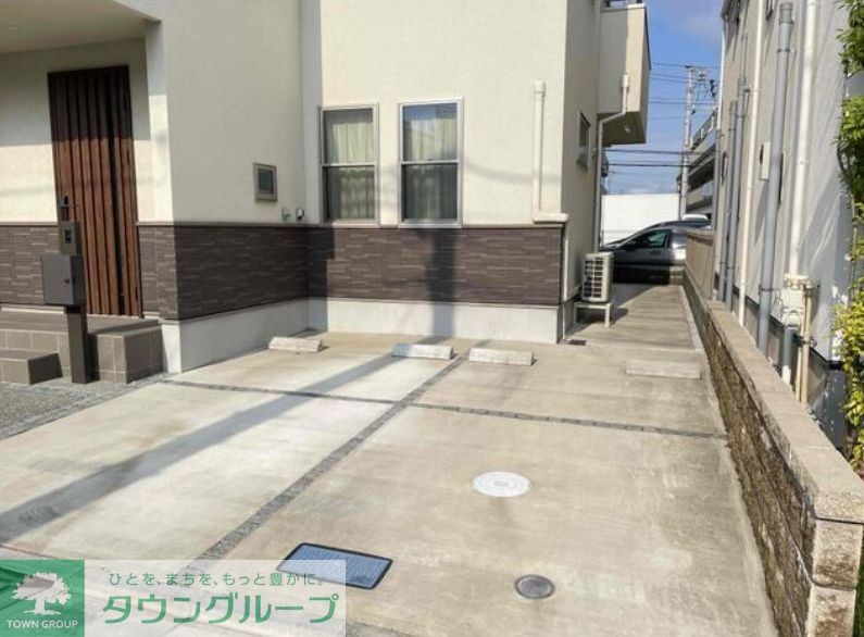 駐車場　駐車場