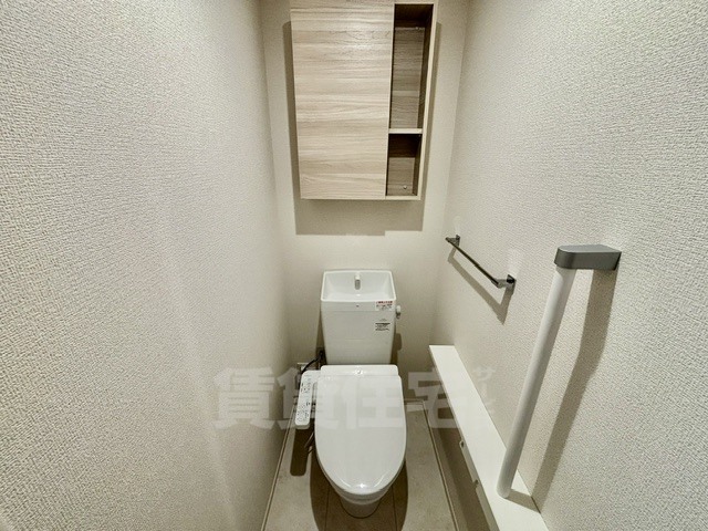 D-residence南茨木2のトイレ写真