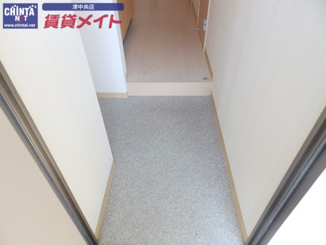 玄関　同タイプの画像です