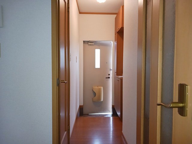 玄関　収納もある玄関です