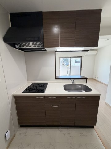 ＪＲ予讃線 讃岐塩屋駅 徒歩28分 3階建 築6年のキッチン写真