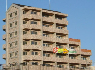 建物外観　落ち着いた雰囲気。