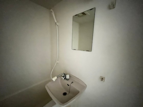 洗面設備　※別部屋の写真です