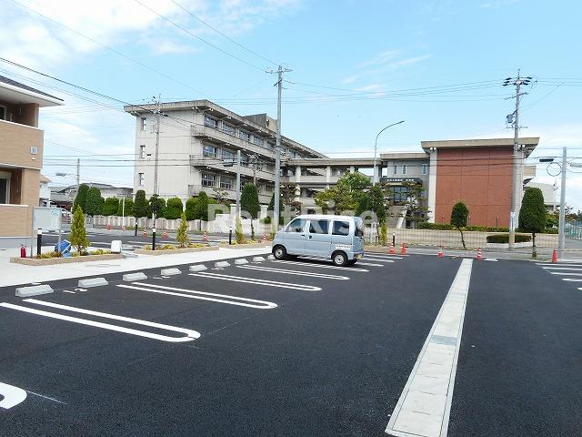 駐車場　駐車場