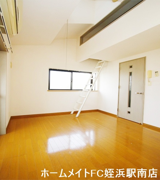 居室・リビング　★角部屋２面採光♪★参考写真