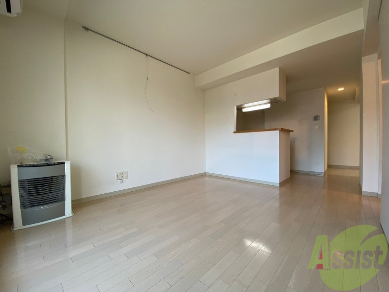 居室・リビング　広くてキレイなお部屋が広がっていて、充実した生活が送れそう。