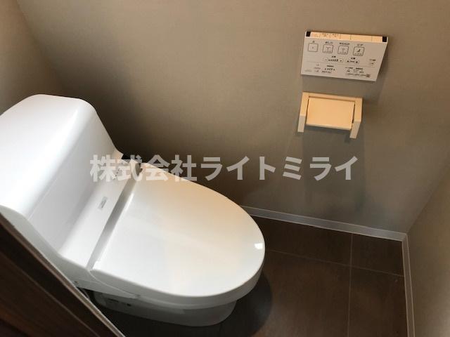 トイレ　洗浄機付きトイレに新品交換で…