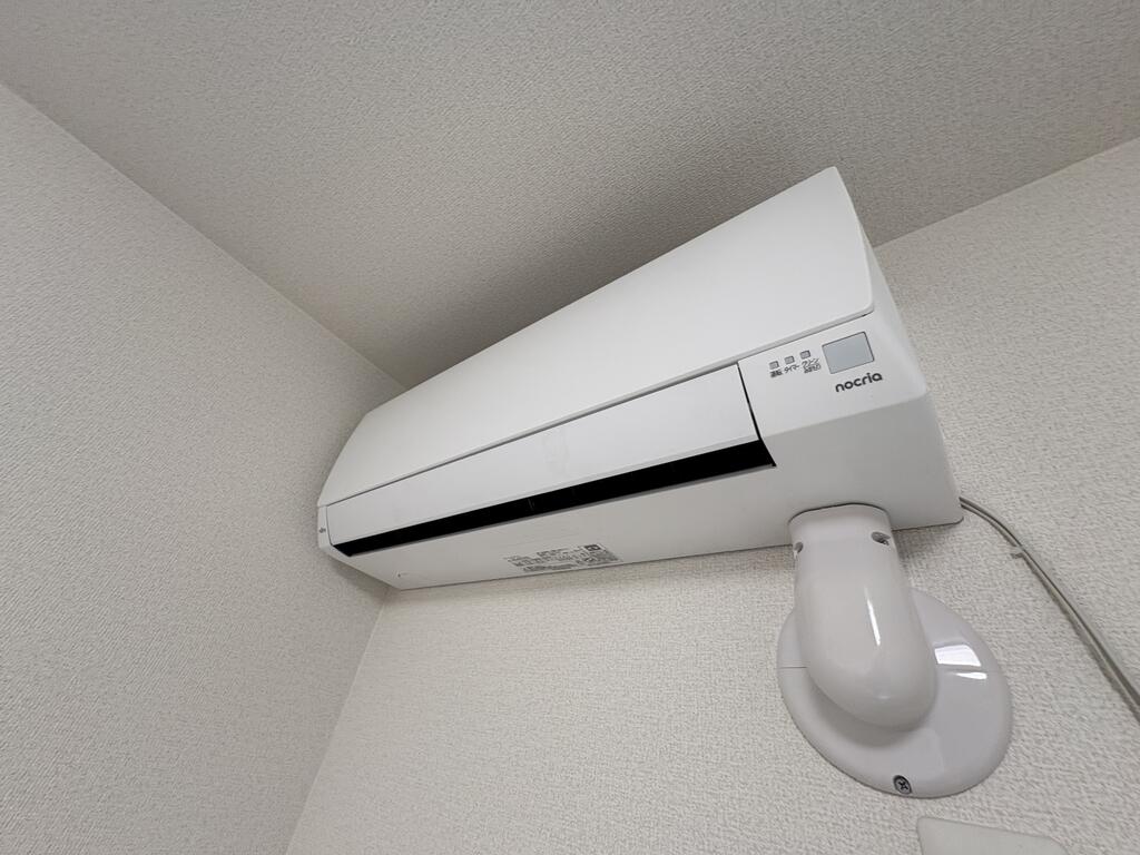 その他　エアコン2台付き