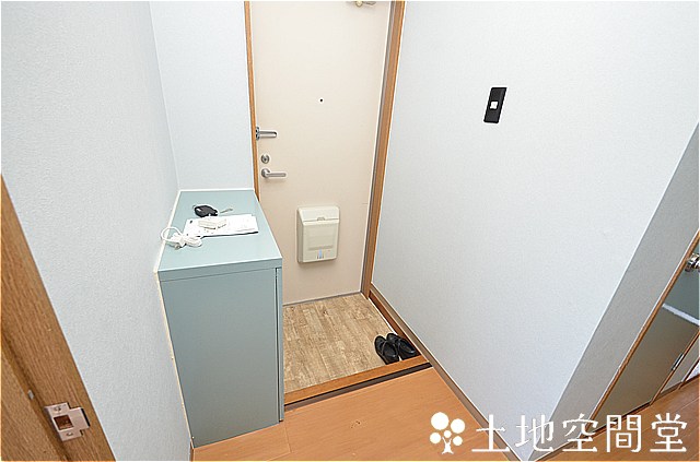 玄関　たくさん靴が入ります。