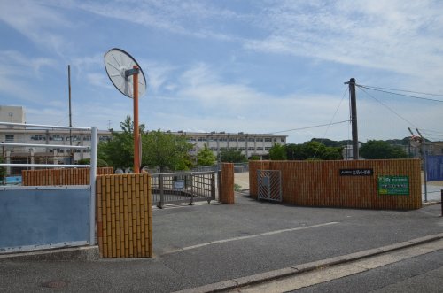 小学校　高須小学校（小学校）まで412m