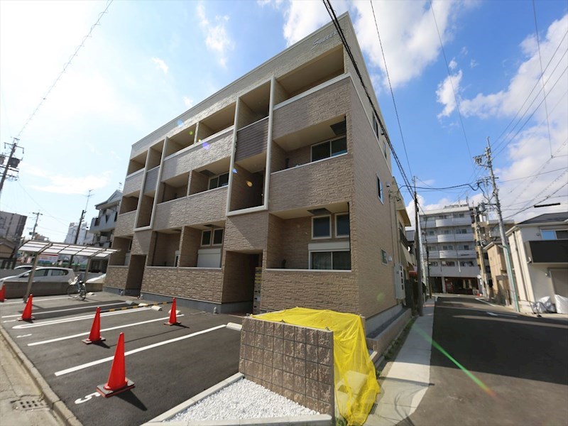 建物外観　外観　オートロック　宅配ＢＯＸ