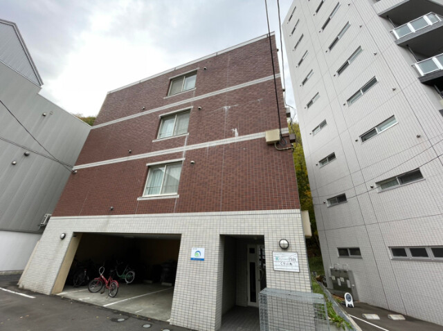 建物外観　札幌市中央区南６条西「ルネッサンス円山くりの木」