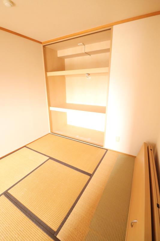 その他部屋・スペース　和室4.5帖　収納あり