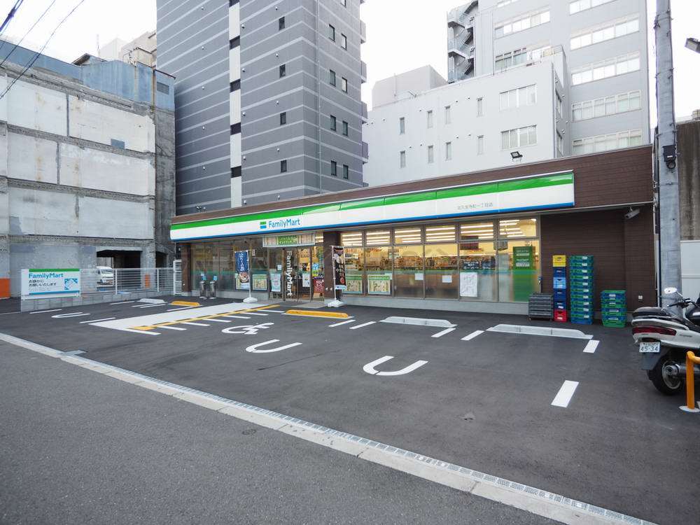 コンビニ　ファミリーマート北久宝寺町一丁目店（コンビニ）まで154m