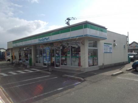 コンビニ　ファミリーマート 筑後東山ノ井店（コンビニ）まで878m