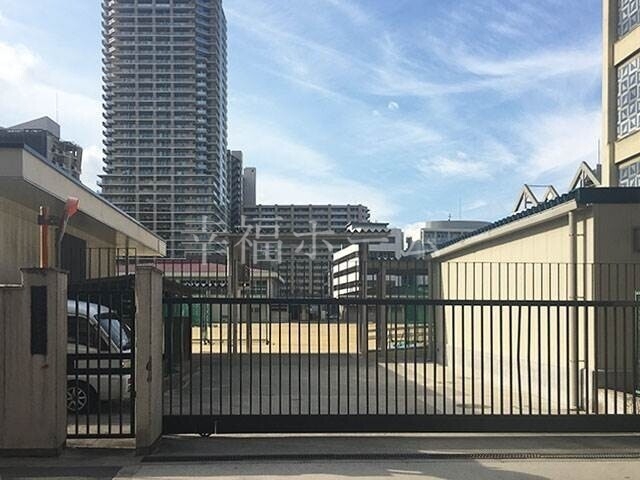 中学校　大阪市立蒲生中学校（中学校）まで986m