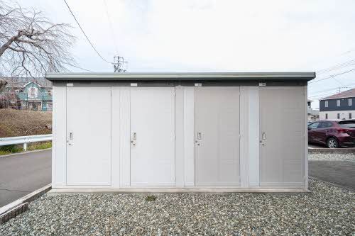 建物外観　ストッカー
