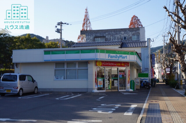コンビニ　ファミリーマート長崎油木町店（コンビニ）まで451m
