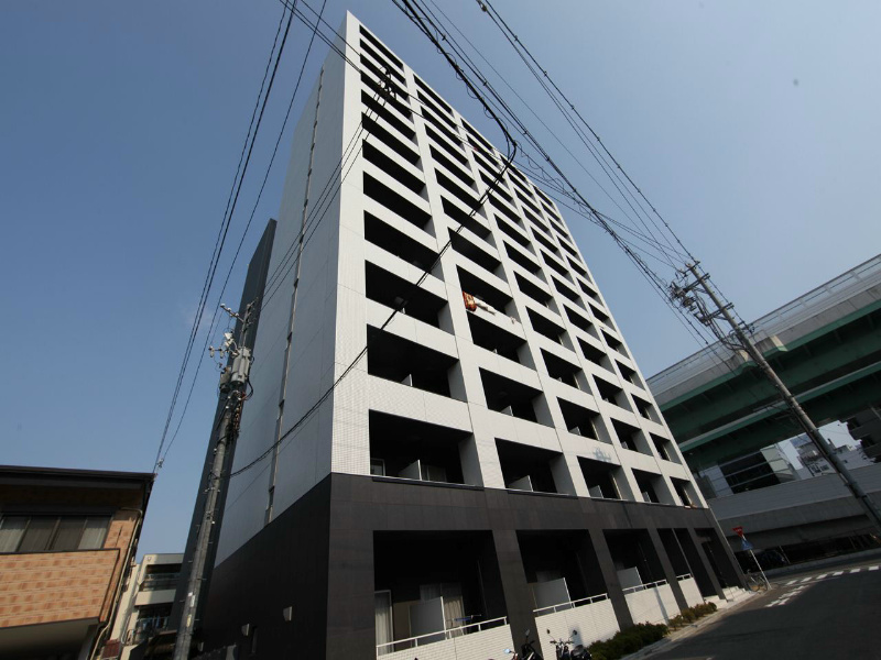 建物外観　外観　オートロック　宅配BOX　防犯カメラ