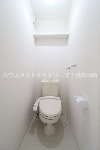 トイレ　温水洗浄暖房便座（参考同型室内写真101号室）