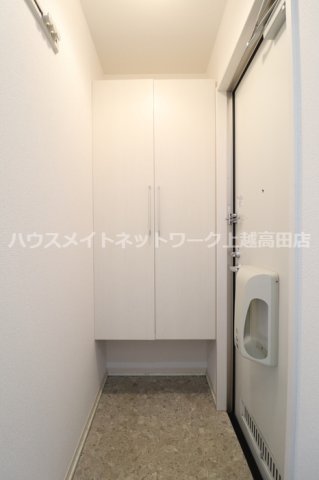 玄関　玄関（参考同型室内写真101号室）