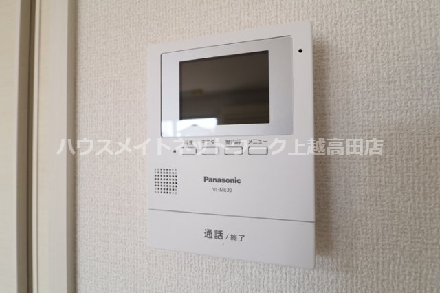 セキュリティ　モニターホン（参考同型室内写真101号室）
