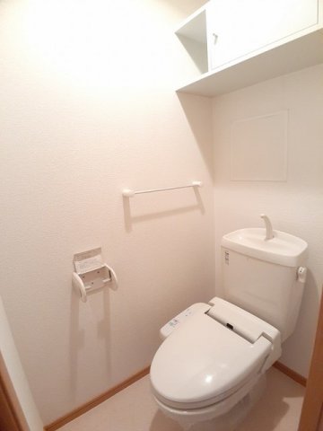 トイレ　清潔感のあるトイレです