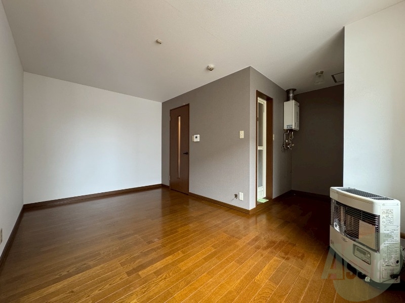 居室・リビング　広くてキレイなお部屋が広がっていて、充実した生活が送れそう。