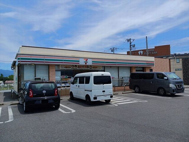 コンビニ　セブンイレブン甲斐双葉赤坂台店（コンビニ）まで1400m