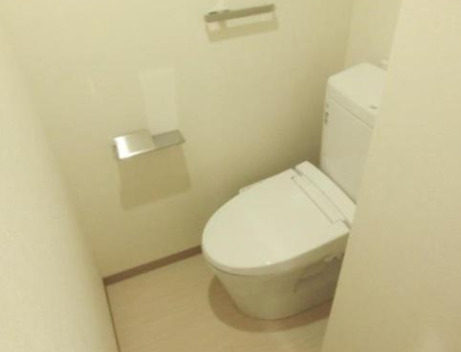 トイレ　※別部屋の参考写真です。