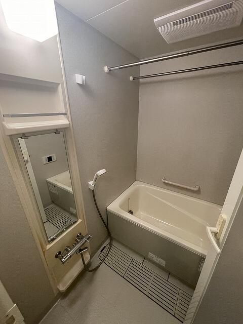 バス・シャワールーム　ゆったり過ごせるお風呂です